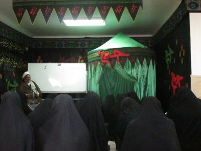 تلاوت قرآن و درک معنای قرآن بعنوان دو بطن از بطون هفتگانه قرآن در جمع طلاب بافقی بررسی شد.